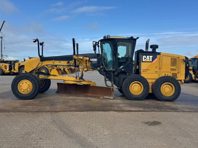 CATERPILLAR 140M2 AWD - 2012